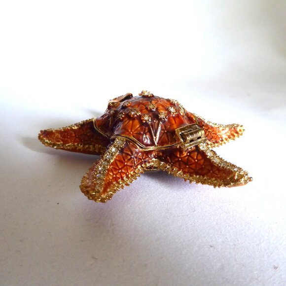 KINGSPOINT DESIGNS ENAMELED BEJEWELED STARFISH TRINKET BOX & NECKLACE (NEW BOX) - Picture 9 of 16